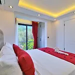Ovacik 3 Bedroom With Private Pool Hot Tub Fethiye