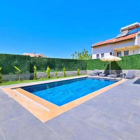 Ovacik 3 Bedroom With Private Pool Hot Tub *