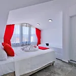 Ovacik 3 Bedroom With Private Pool Hot Tub Вилла *
