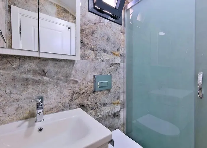 Ovacik 3 Bedroom With Private Pool Hot Tub Villa *